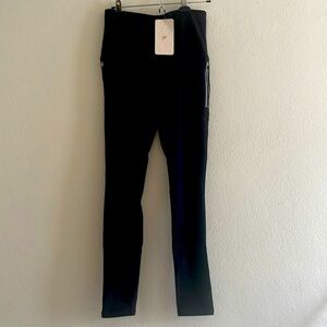 Fabletics black leggings *NEW WITH TAGS*